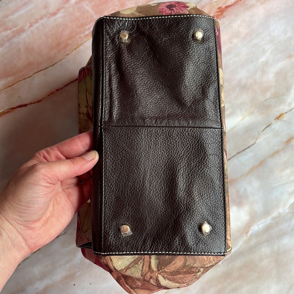 PEPPERMINT | Floral leather shoulder tote bag - Picture 8 of 9